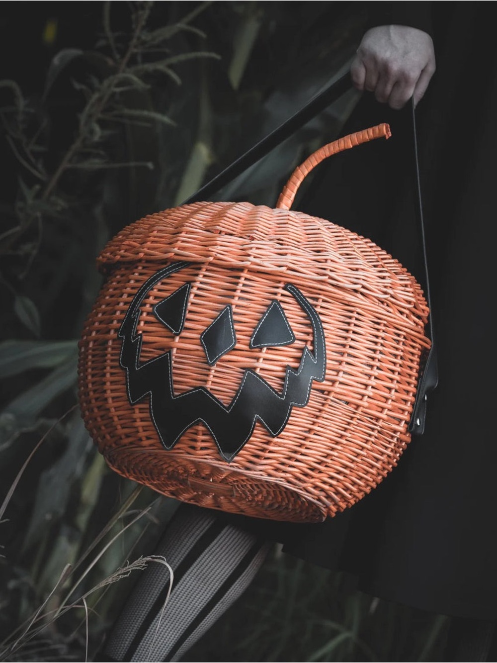 🎃 Jack-o-Lantern Woven Wicker Picnic Basket Pumpkin Halloween Fall - Picture 9 of 11